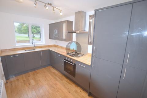 4 bedroom townhouse to rent, Burnside Mews, Newcastle upon Tyne NE5