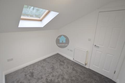 4 bedroom townhouse to rent, Burnside Mews, Newcastle upon Tyne NE5