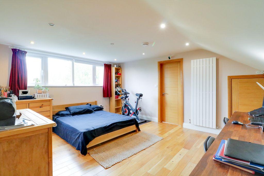 Bedroom 1 (Double with Ensuite)