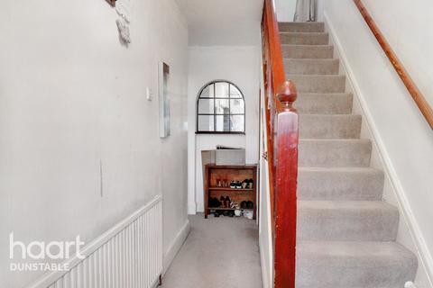 3 bedroom semi-detached house for sale - Borough Road, Dunstable