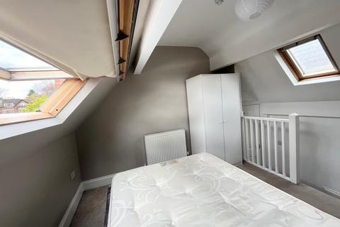 2 bedroom flat to rent, Flat 5, 19 Lenton Road, The Park, Nottingham, NG7 1DQ