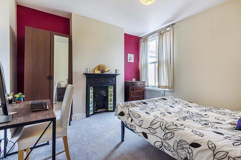 40a Waldron Road, London, SW18 3TD