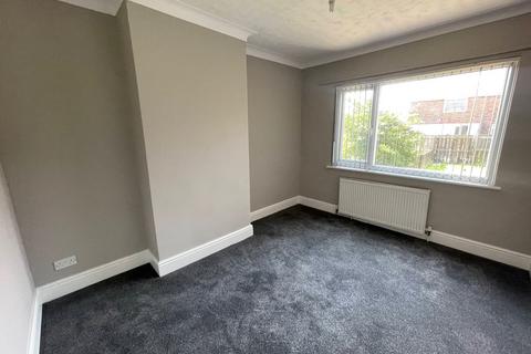 2 bedroom flat to rent, Balkwell Avenue, North Shields.  NE29 7JF