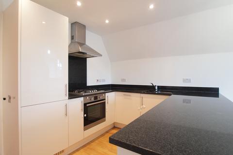 2 bedroom apartment to rent - Mercury House, Ewell Village, Surrey, KT171SN