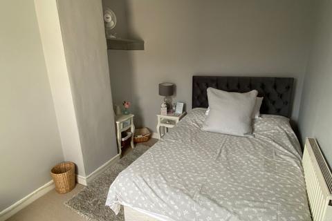 13 Baker Street, Northampton, NN2 6DH