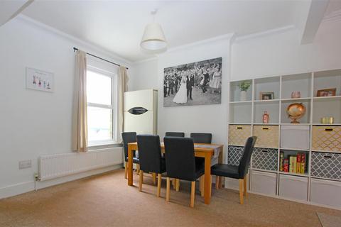111 Churchill Road, South Croydon, CR2 6HF
