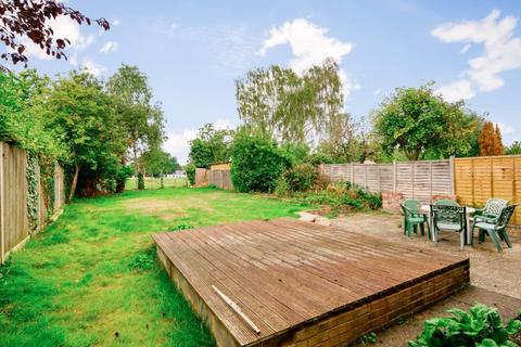 27 Kenton Avenue, Sunbury-on-thames, TW16 5AS