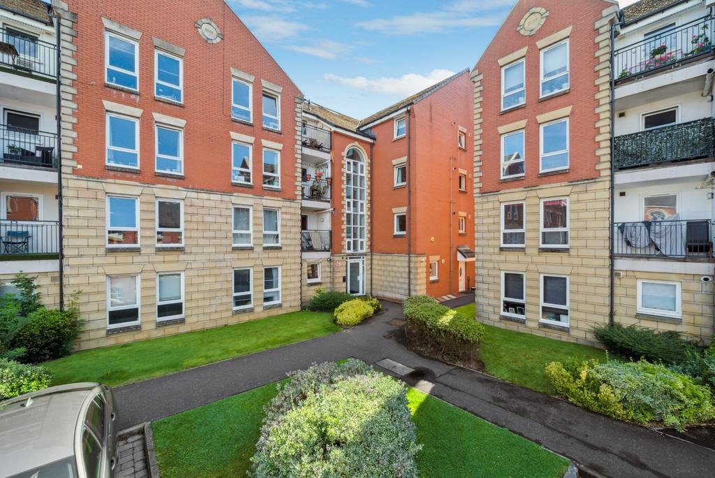 Greenhead Street, Flat 1/3, Glasgow Green, Glasgow, G40 1DG 3 bed flat