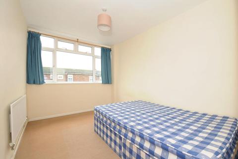 20 Blincoe Close, London, SW19 5PP