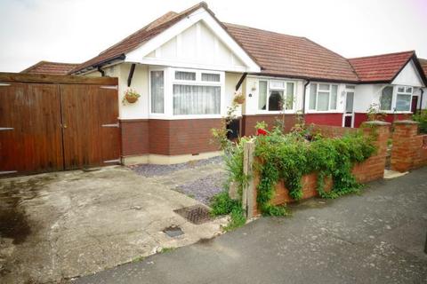3 bedroom semi-detached bungalow for sale - Kingsway, Stanwell, TW19