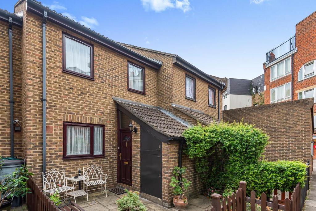 McAuley Close, Lambeth North 2 bed terraced house for sale £800,000