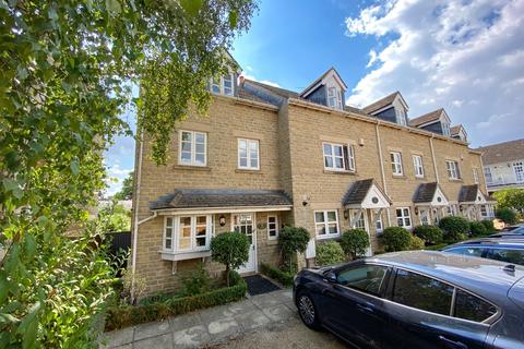 3 bedroom end of terrace house to rent, Oakfield Place, Witney, Oxfordshire, OX28