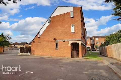 43 Calvert Drive, Basildon, SS13 1TB
