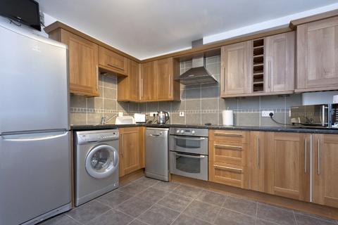 2 bedroom flat to rent, Bloomfield Court, City Centre, Aberdeen, AB10