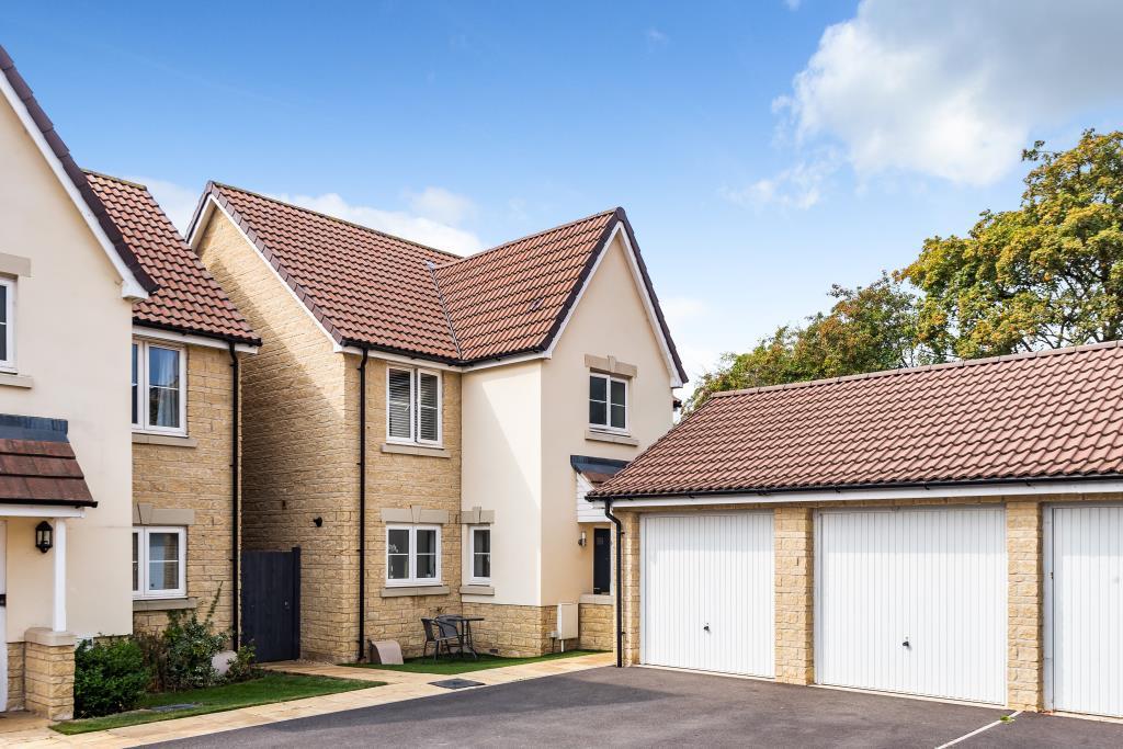 Witney, Oxfordshire, OX28 4 bed detached house £600,000