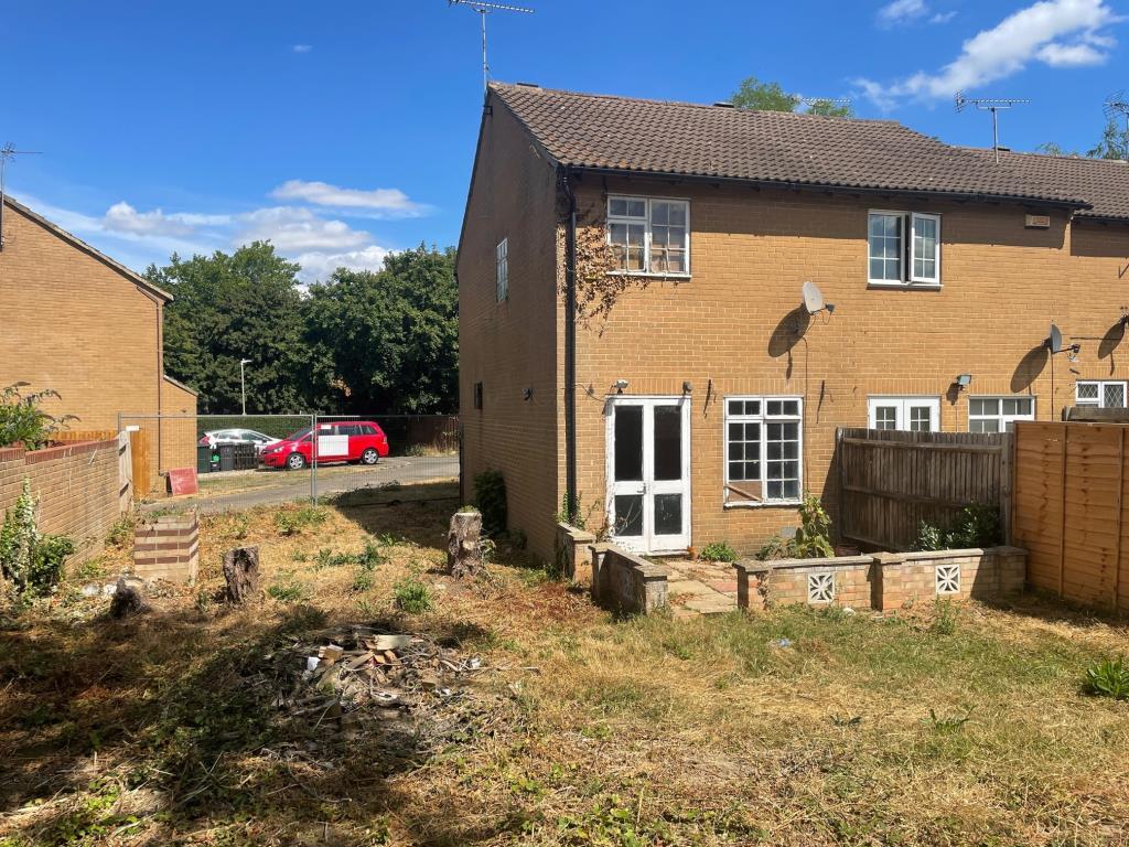 66 Manorfield, Singleton, Ashford, Kent 2 bed end of terrace house £200,000