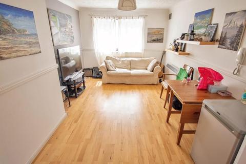 Flat 7, 44 Prince Road, London, SE25 6NW