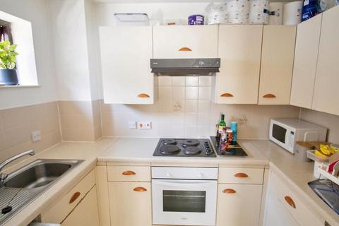 Flat 7, 44 Prince Road, London, SE25 6NW