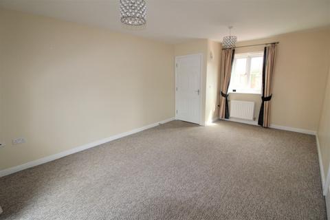 2 bedroom apartment to rent, Russell Walk