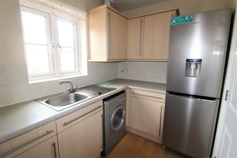 2 bedroom apartment to rent, Russell Walk