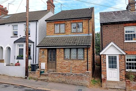 3 bedroom detached house for sale - Puller Road, Boxmoor
