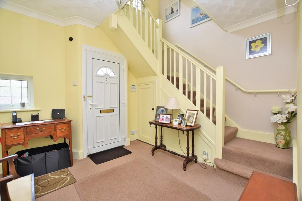 Victoria Road, Colchester, Essex, CO3 3NU 3 bed detached house £675,000