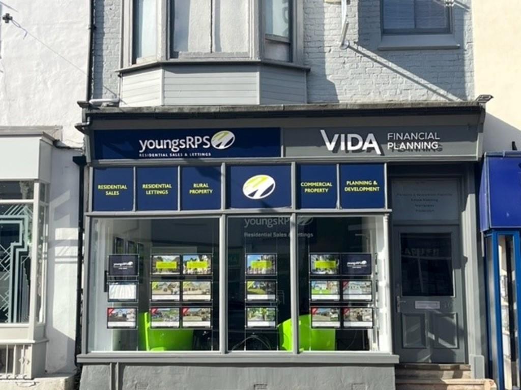 16 Duke Street, Darlington Retail property (high street) to rent £667