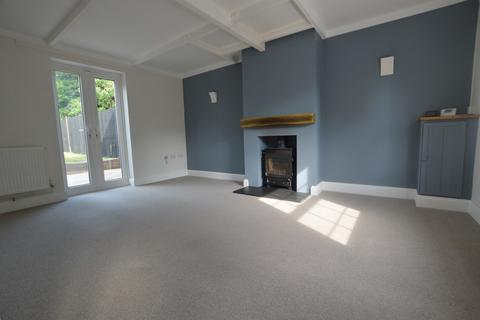 3 bedroom semi-detached house to rent, Grove Park, Bury St Edmunds