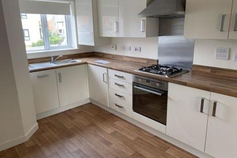 3 bedroom semi-detached house to rent, Oxendale Road, Redcar