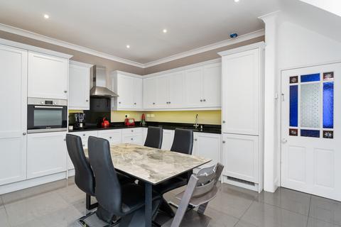 33 Trelawn Road, London, E10 5QD