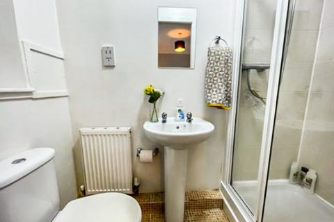 6 Birrell Close, Kirkcaldy, KY1 2NT