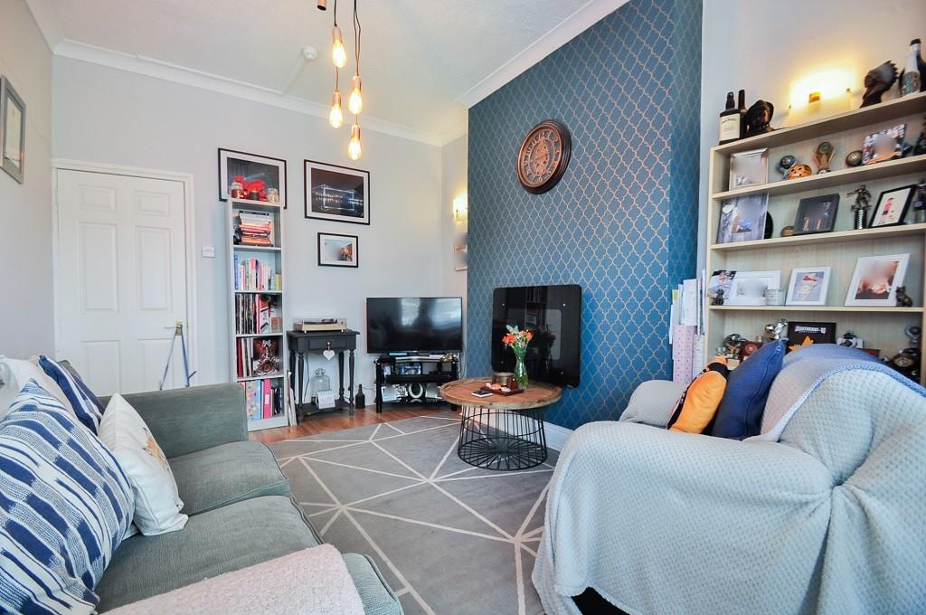 Morden Road, Newport 2 bed flat for sale £129,995