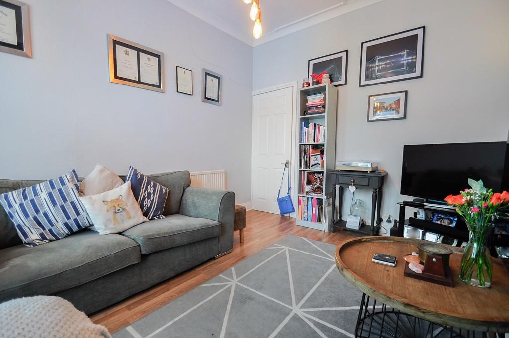 Morden Road, Newport 2 bed flat for sale £129,995