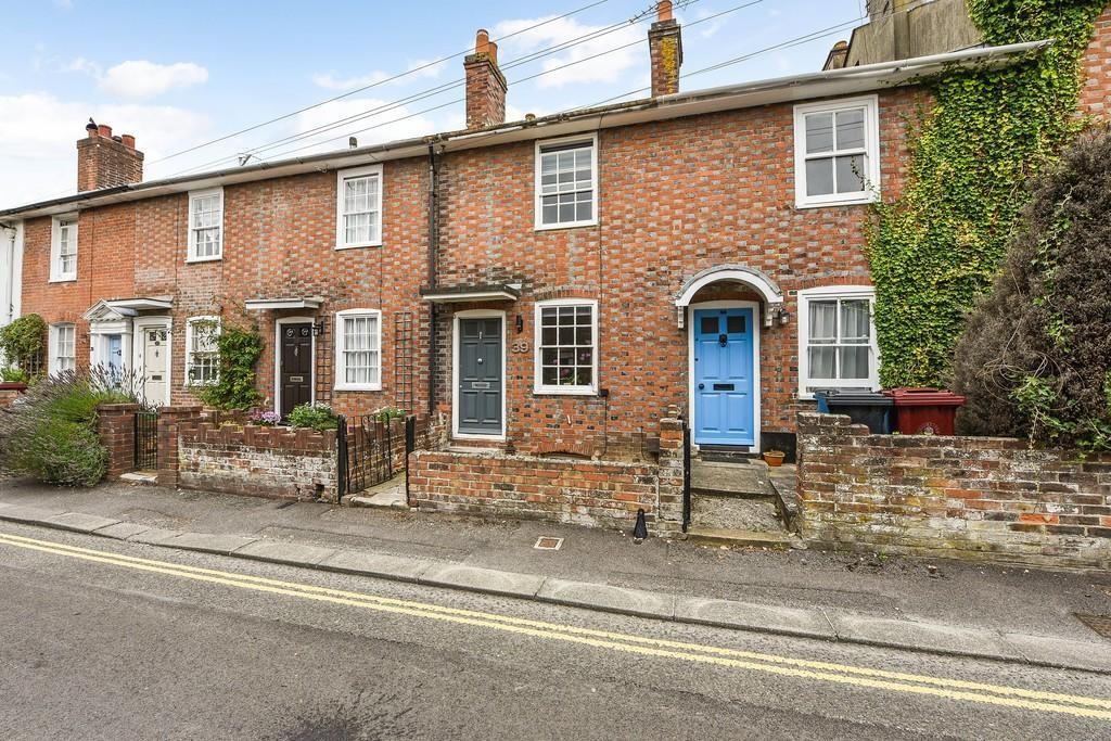 Washington Street, Chichester 2 bed terraced house £1,350 pcm (£312 pw)