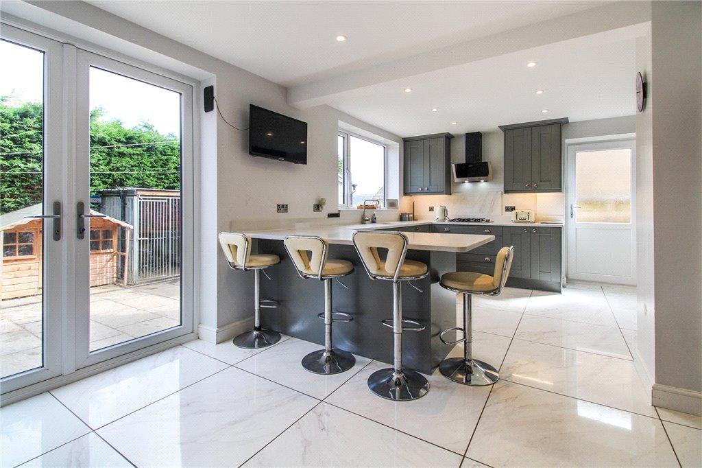Woodside Road, Silsden 5 bed detached house for sale £450,000