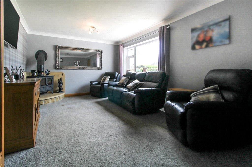 Woodside Road, Silsden, BD20 5 bed detached house £450,000