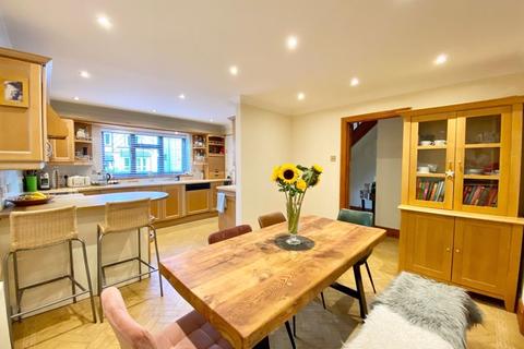 42 Salisbury Road, Bexley, DA5 3QE