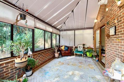 42 Salisbury Road, Bexley, DA5 3QE