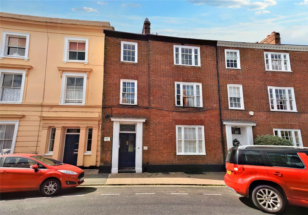 St. Peter Street, Tiverton, Devon, EX16 2 bed apartment for sale £155,000
