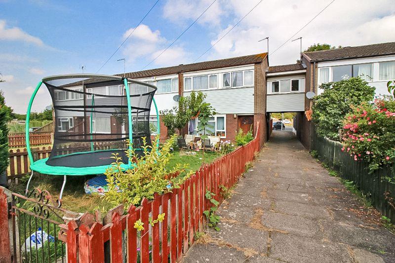 Valley Road, Wolverhampton 4 bed terraced house £165,000