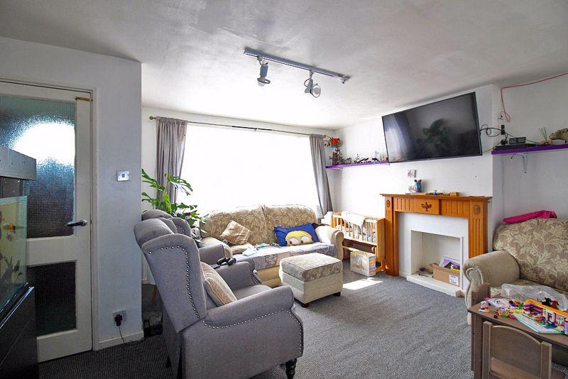 Valley Road, Wolverhampton 4 bed terraced house £165,000