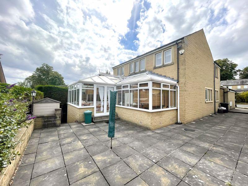 Kirby Leas, Well Head, Halifax 5 bed detached house for sale £450,000