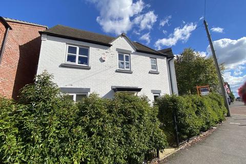 3 bedroom detached house for sale - Lower Church Lane, Tipton