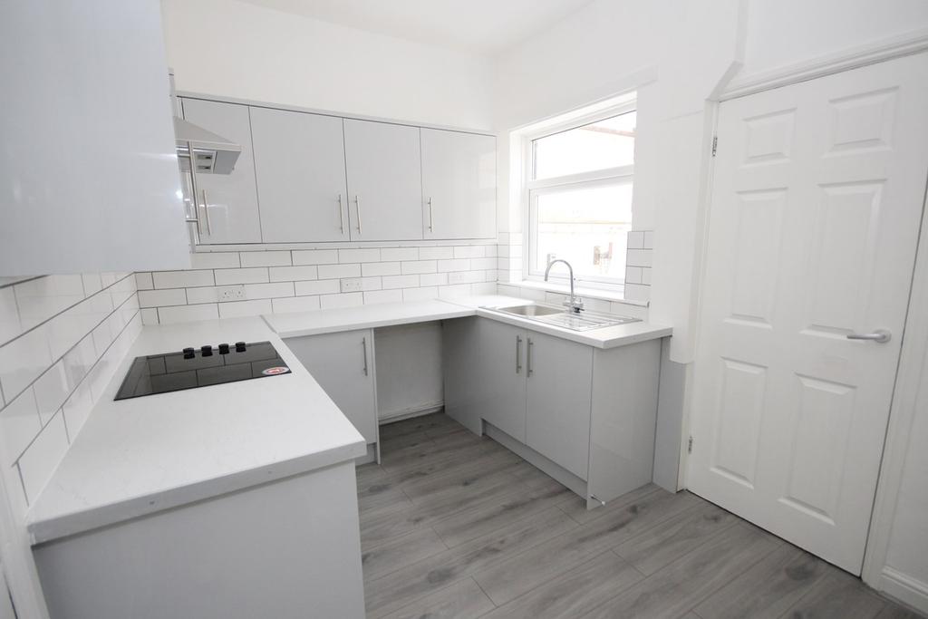 Boundary Road, St Helens, WA10 2 bed terraced house £625 pcm (£144 pw)