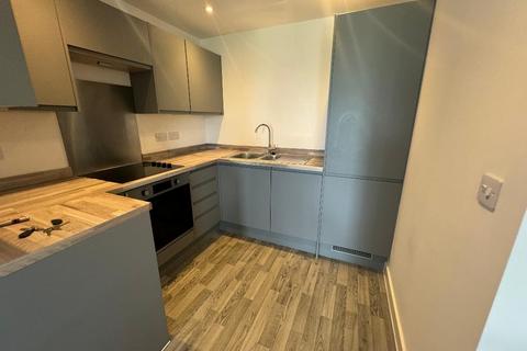 2 bedroom flat to rent, Stockport Road, Ardwick, Manchester, M13 0BR