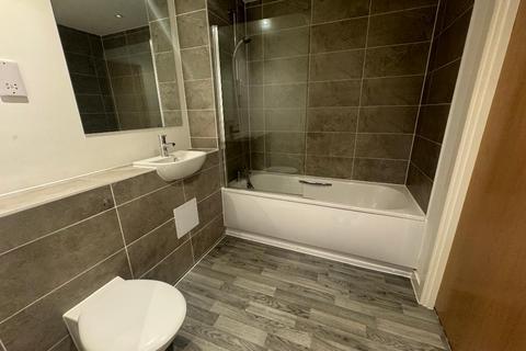 2 bedroom flat to rent, Stockport Road, Ardwick, Manchester, M13 0BR