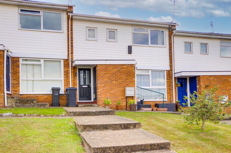 Valley Fields Crescent, Enfield 1 bed flat £300,000