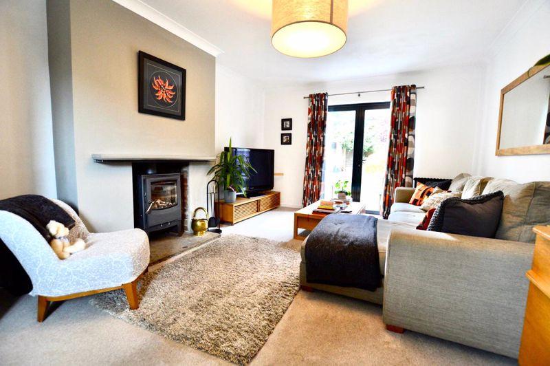 Waverley Gardens, Stamford 5 bed house £625,000