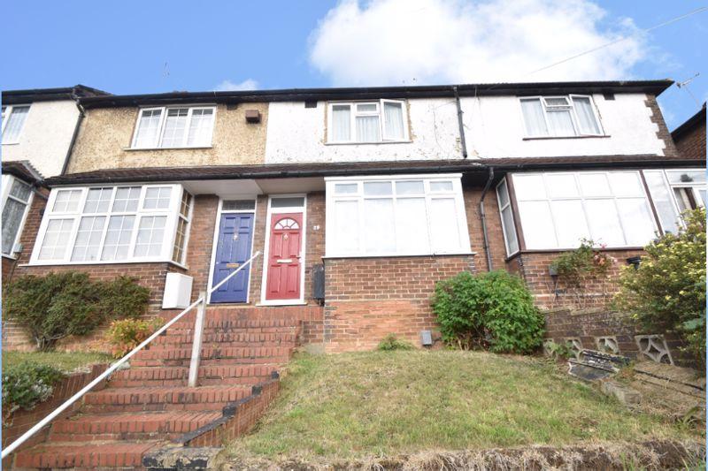 Pomfret Avenue, Luton 2 bed terraced house £275,000
