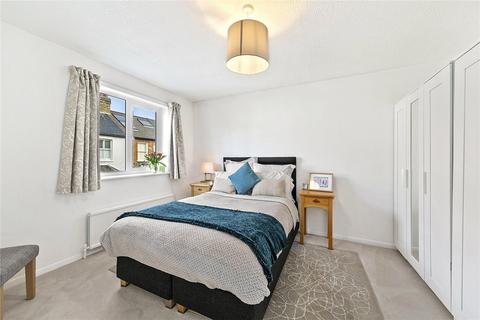 77 Windsor Road, Richmond, TW9 2EJ